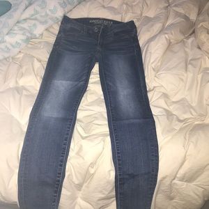 American eagle size 2, short jeans